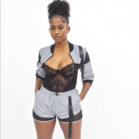 Two Piece Illuminating Set - Picture 2 of 4